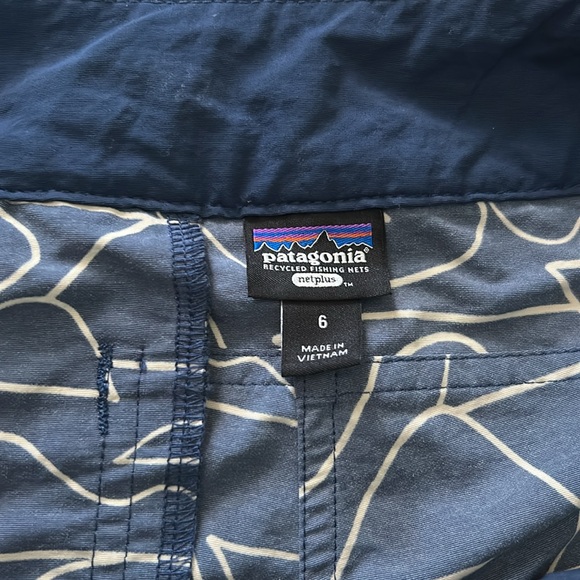 Women's Patagonia Wavefarer Boardshorts - Picture 5 of 6